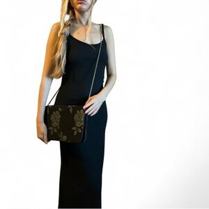 Elegant Flap close button floral Roses Gray black evening bag clutch 
Purse